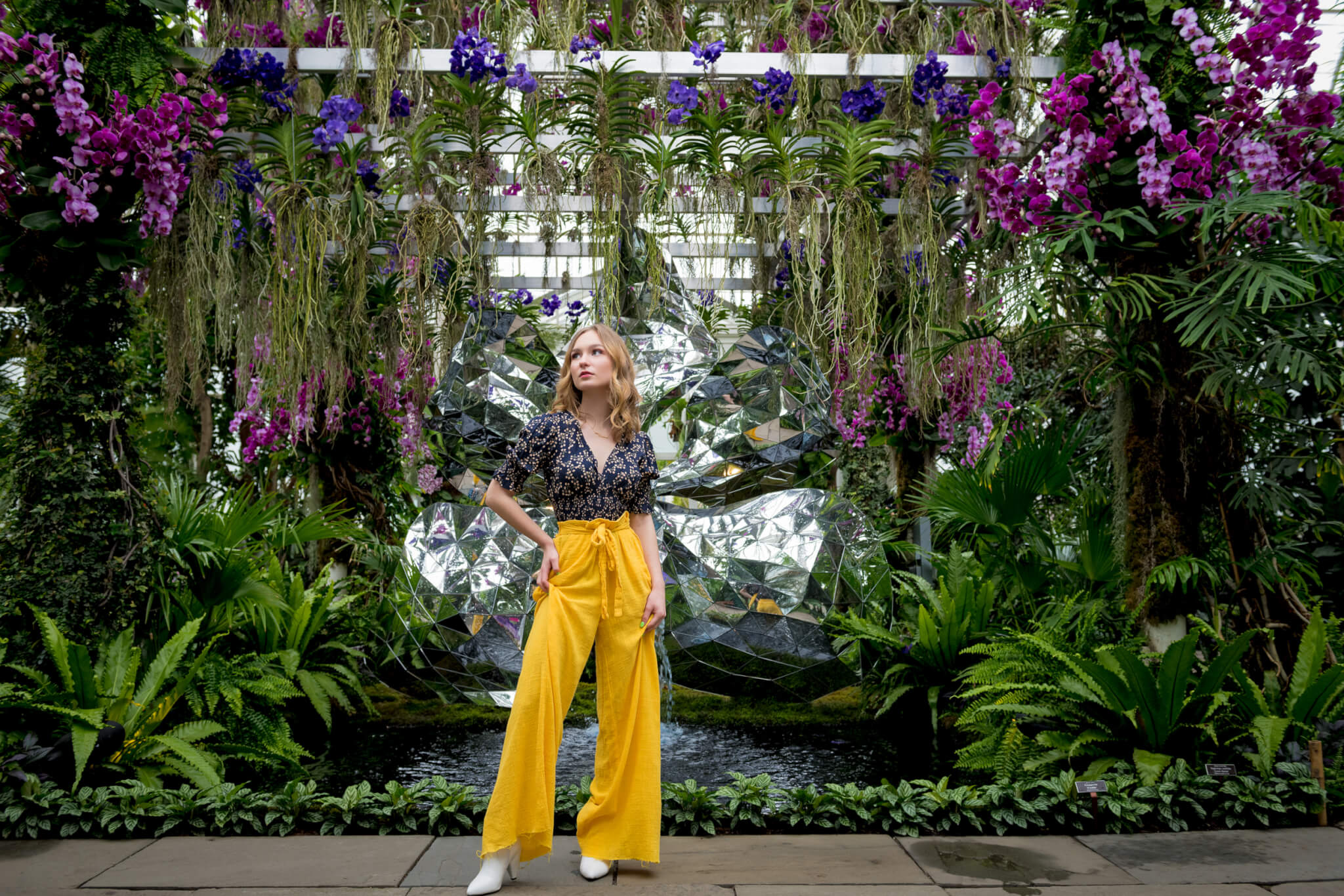 botanical gardens senior destination photo shoot