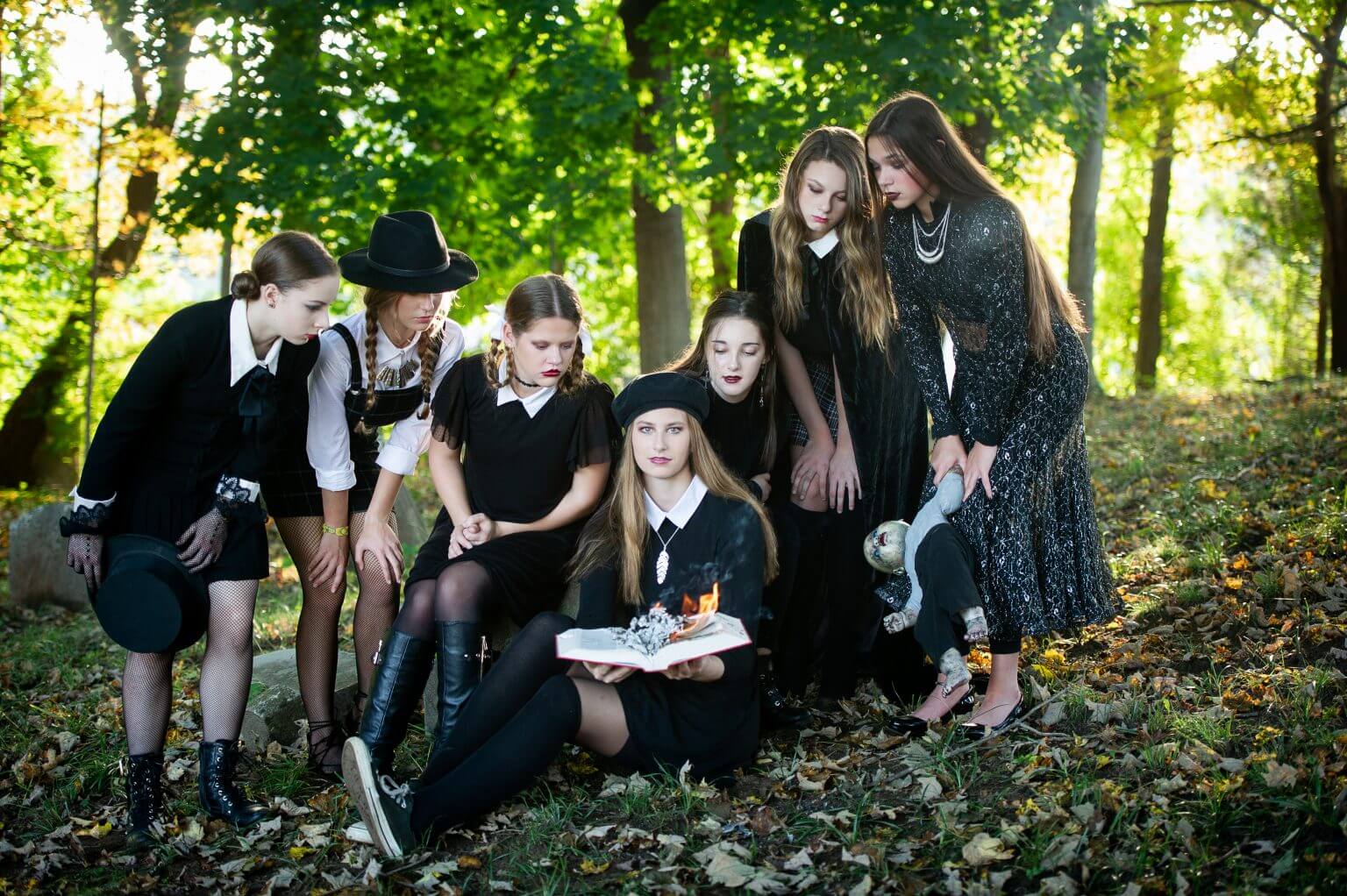 Halloween themed group portraits with the Planet Photo Creator Tribe