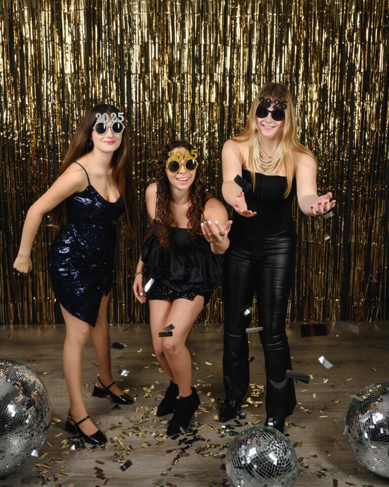 Planet Photo New Milford CT Creative New Year portraits