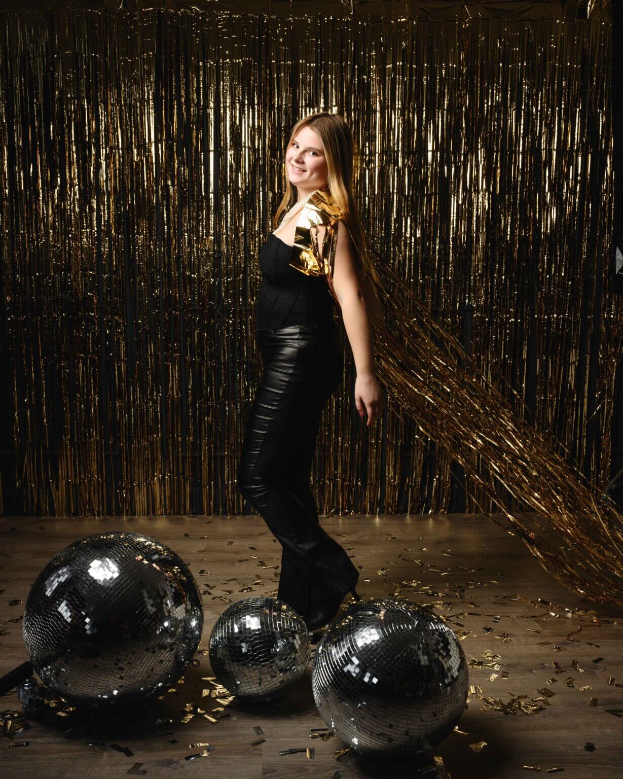 Planet Photo New Milford CT Creative New Year portraits